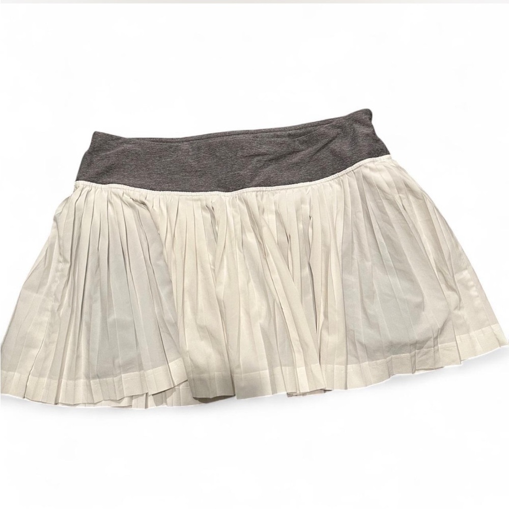 Lululemon Athletica White and Gray Tennis Skirt with Built In Shorts